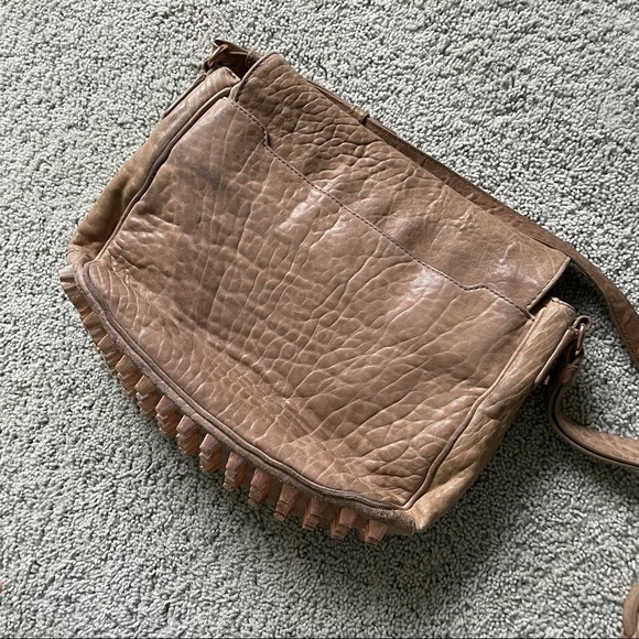 ALEXANDER WANG Taupe Pebbled Lambskin Leather Rose Gold Crossbody Messenger Bag - Picture 13 of 16